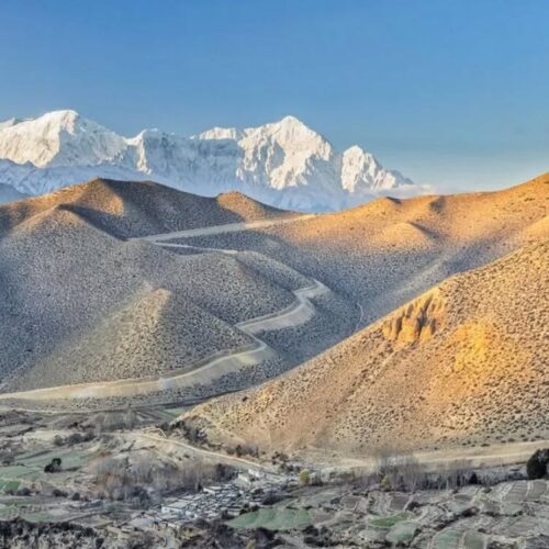 Upper-Mustangs-desert-hills